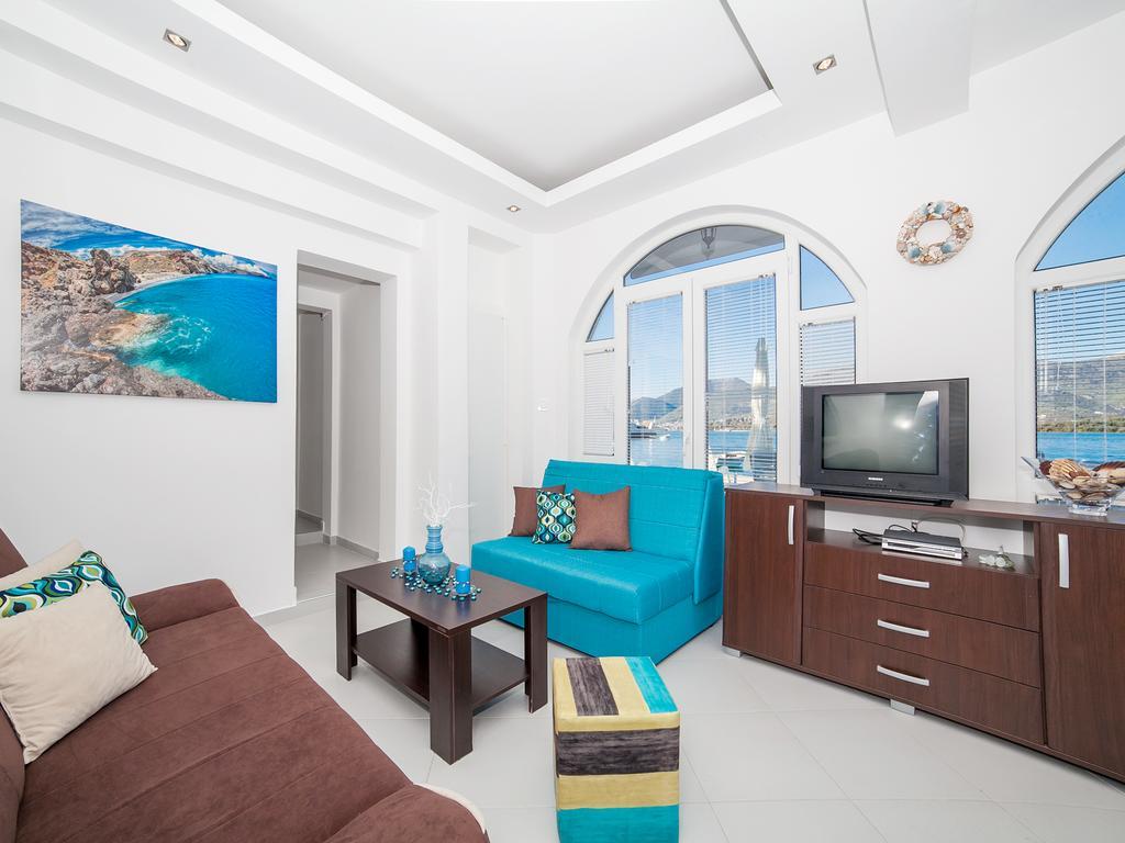 Apartments Elena Tivat Exteriér fotografie